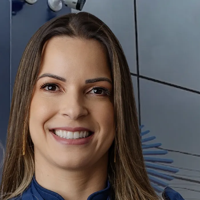 Dra. Nina Coelho Leão